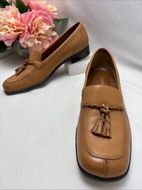 Naturalizer Woman 7.5N Cognac Leather Tassel Loafers #404